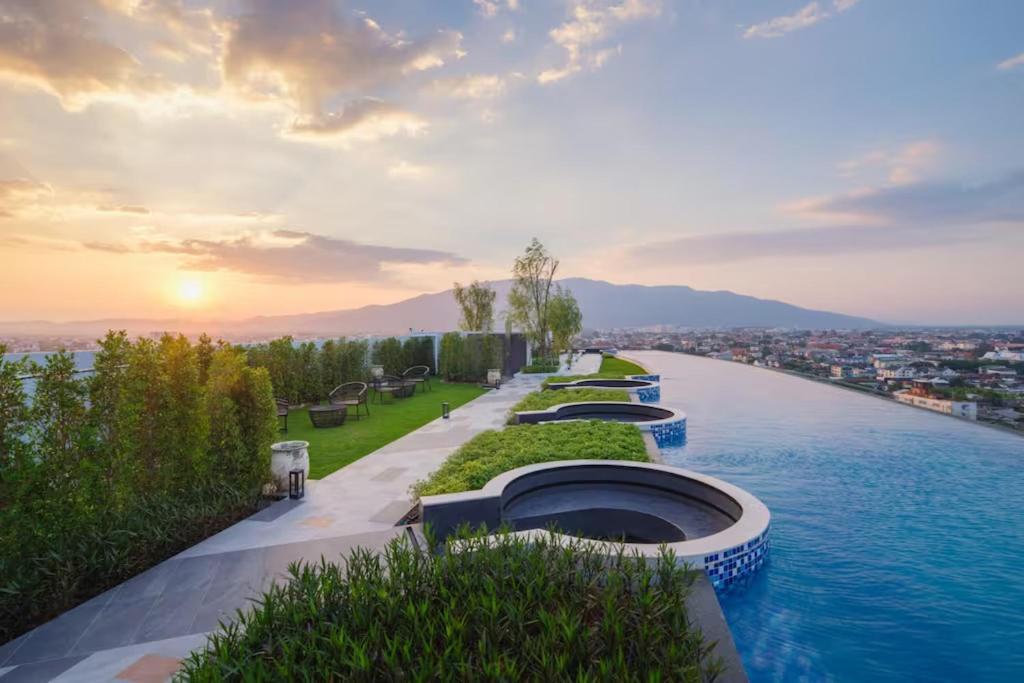 Astra Sky River Paronama Pool Luxury Changklan 清邁 外观 照片